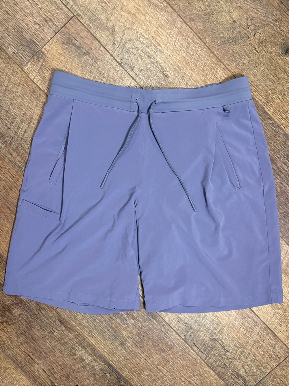 Athleta Venture Bermuda Shorts Size 12 Purple Travel Golf Hiking